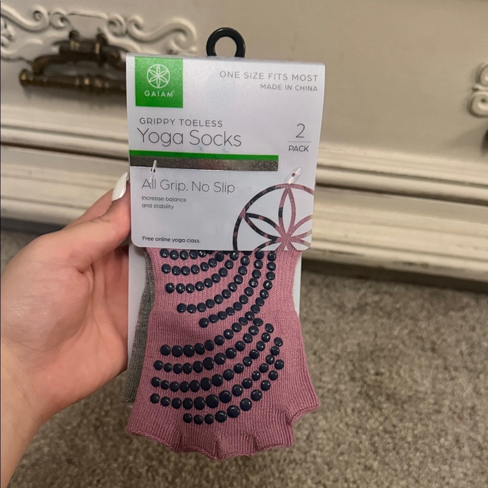 GAIAM Toeless Yoga Socks - Pink and Gray